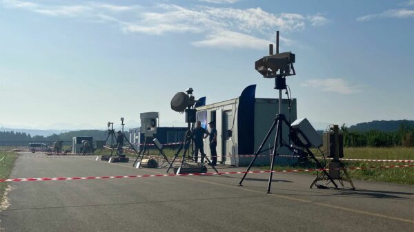 Versuchsaufbau in der Schweiz: Schweizer Armee rüstet mit neuen Abwehrsystemen gegen Minidrohnen auf.