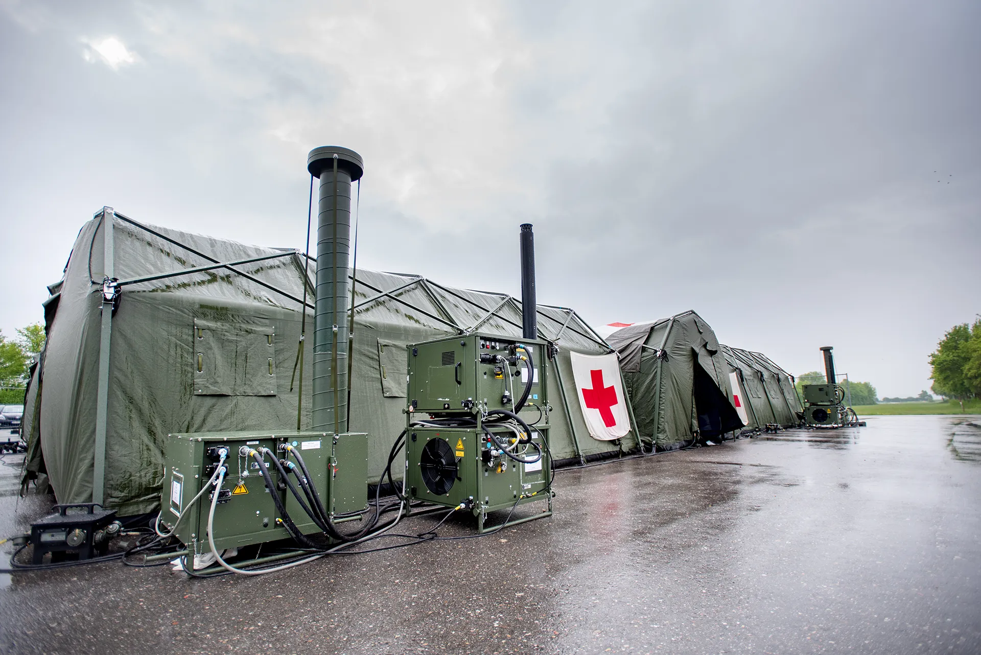 Luftlanderettungszentren: Das Luftlanderettungszentrum leicht verfügt unter anderem über eine Ambulanz, einen OP und intensivmedizinische Pflegekapazitäten.