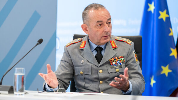 Generalleutnant Carsten Breuer, Kommandeur des Territorialen Führungskommandos der Bundeswehr, beantwortet Fragen während eines Interviews im Rahmen des Formates "Nachgefragt" im BMVg in Berlin, am 27. September 2022.