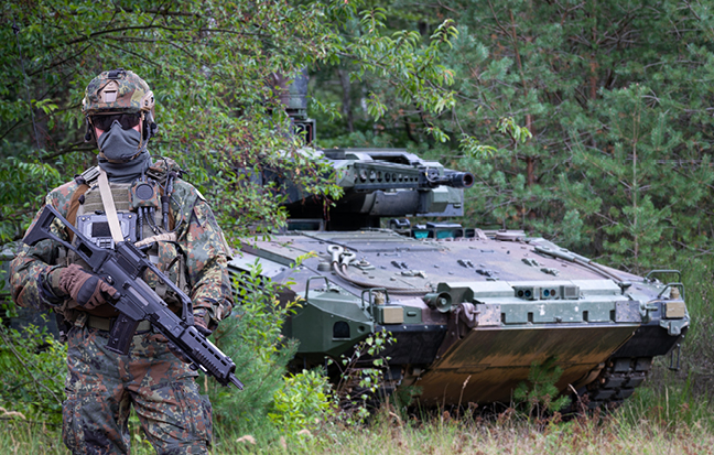 Die Projekt System & Management GmbH (PSM), ein Joint Venture von Krauss-Maffei Wegmann (KMW) und Rheinmetall, wurde durch das BAAINBw beauftragt, weitere 143 Schützenpanzer PUMA nachzurüsten.