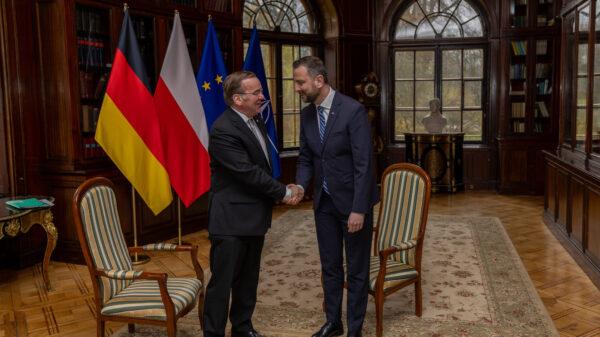 Zusammenarbeit mit Polen: Bundesminister der Verteidigung, Boris Pistorius, mit dem Verteidigungsminister der Republik Polen, Wladyslaw Kosiniak-Kamysz, im Rahmen seiner militärpolitischen Reise, in Polen am 18.03.2024.