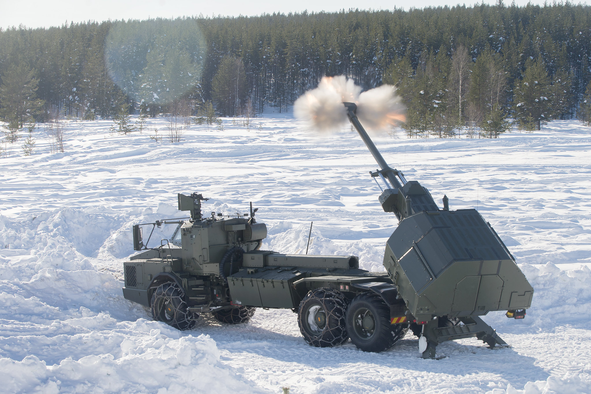 Die schwedische ARCHER-Artillerie bietet während einer Übung Feuerunterstützung. NATO SSgt Dan Bardsley GBRA