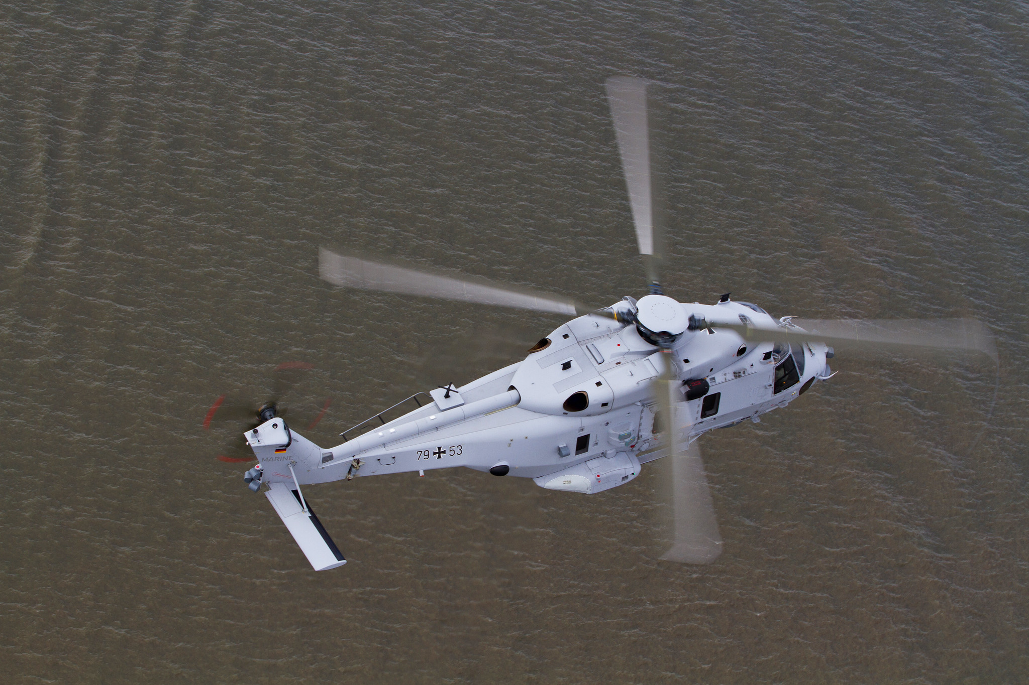 Der Haushaltsausschuss billigte Bundeswehrprojekte in Milliardenhöhe, darunter auch die Ausbildung der Marineflieger an den neuen Marinehubschraubern, wie dem NH90 Sea Lion.