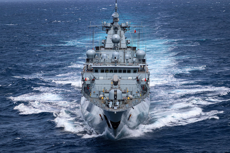 Die Fregatte F 217 Bayern fährt im Atlantik auf dem Weg zum Indo-Pacific Deployment 2021,