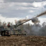 Die Erfahrungen aus dem Ukraine-Krieg zeigen den immensen Bedarf an Artilleriemunition aufgrund des enormen Verbrauchs. Die Vorgabe der NATO lautet deshalb: Munition für 30 Tage.