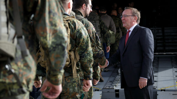 Verteidigungsminister Boris Pistorius will mit seinen Reformen Bundeswehr und BMVg kriegstauglicher machen.