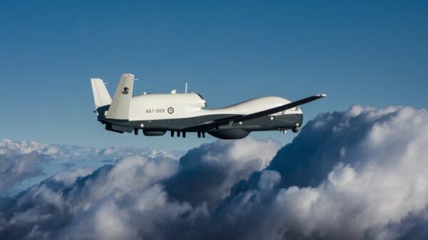 Australiens dritter Multi-Intelligence MQ-4C Triton, auch bekannt als „AUS3“, hebt am 29. Oktober 2024 im Northrop Grumman-Werk in Palmdale, Kalifornien, zu seinem Erstflug ab. (Foto- Northrop Grumman)