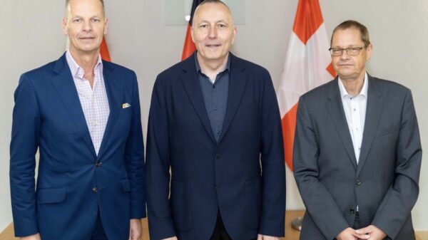 Die drei Rüstungskoordinatoren (v. l. n. r.) Harald Vodosek, MMag (A), Carsten Stawitzki (D), Urs Loher (CH) bei Ihrem DACH-Treffen in Berlin.