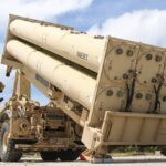 Abwehrlücke: Terminal High Altitude Area Defense (THAAD) -Systemtrainer. (Armeefoto von Capt. Adan Cazarez)