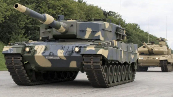 Munitionsfertigung: Ungarischer Leopard 2A4, die Munition für diesen Kampfpanzer wird in Zukunft auch aus dem Werk in Várpalota stammen.