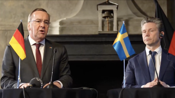 Verteidigungsminister Boris Pistorius informierte sich in Schweden auch über das dortige Wehrpflichtmodell. „Es kann nur darum gehen, einen Einstieg zu finden“, sagte Pistorius. Erst dann könnten die mit der Reaktivierung der Wehrpflicht verbundenen rechtlich-politischen Fragen diskutiert werden.