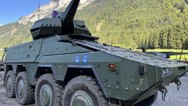 Der Skyranger 30 auf Boxer beim erfolgreichen Demonstrationsschießen im September 2024. Als vorgezogene Sofortbeschaffung im Rahmen von NNbS bestellte die Bundeswehr Ende Februar 2024 insgesamt 18 Skyranger auf Boxer-Basis plus ein Nachweismuster. Die Serienlieferung soll primär im Jahr 2027 und Anfang 2028 erfolgen.