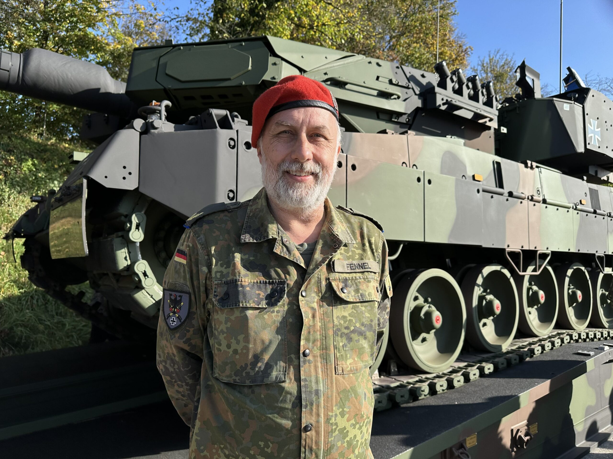 Brigadegeneral Hans-Peter Fennel, Abteilungsleiter Unterstützung im Kommando Heer, betonte beim Roll-out des ersten Leopard 2 A7 A1 die weiterhin große Bedeutung der Schweren Kräfte mit ihrem Kampfpanzer.