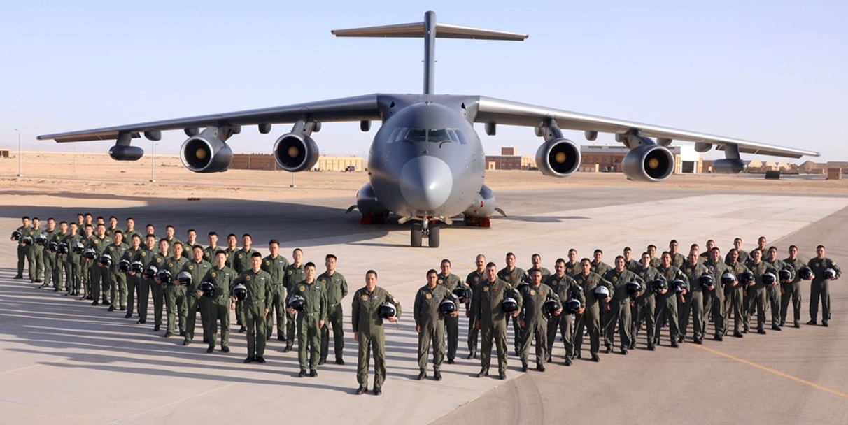 Eagles of Civilization: Chinesische und ägyptische Soldaten der Luftstreitkräfte üben gemeinsam in der Nähe zu Israel. Mit dabei auch das chinesische Tankflugzeug Xian Y-20.