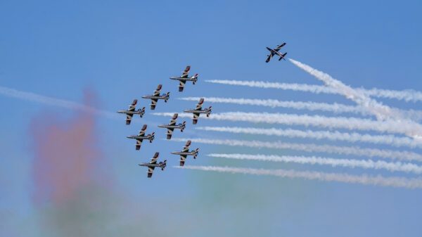 Dubai Airshow 2023 Day 3 - Al Fursan demo flight