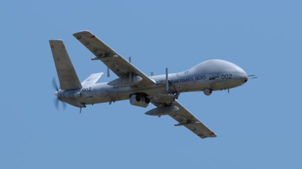 Auch für Serbien? Hermes 900-MALE-UAV mit dem Advanced Multi-Sensor Payload System Next Generation (AMPS NG) als Payload. Die großen Drohnen besitzen mittlerweile eine große Bandbreite an ausgefeilten Payloads, die sie zu überaus schützenswerten Systemen macht.