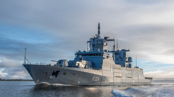 Bootsaussetzvorrichtung: Auch das Luftverteidigungssystem IRIS-T SLM soll im Frühjahr 2025 auf einer Fregatte F125 der Deutschen Marine integriert werden.