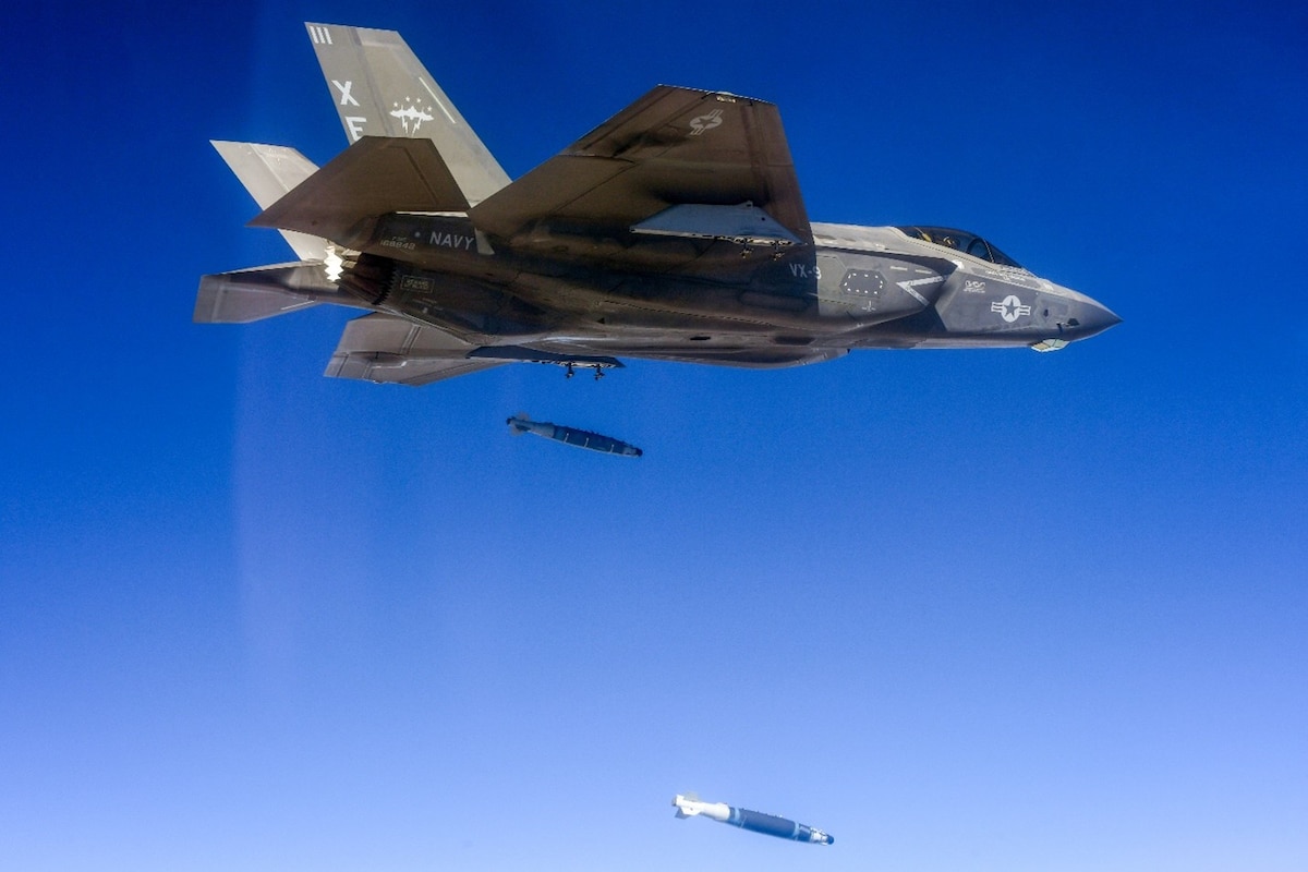 GBU-54: F-35 testet präzisionsgelenkte LJDAM im Doppelpack.