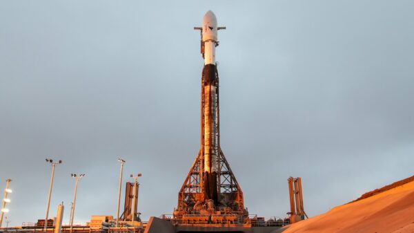 Die beiden letzten Satelliten des Aufklärungssystems SARah der Bundeswehr startbereit in der Transportkapsel der Falcon 9 Trägerrakete von SpaceX.