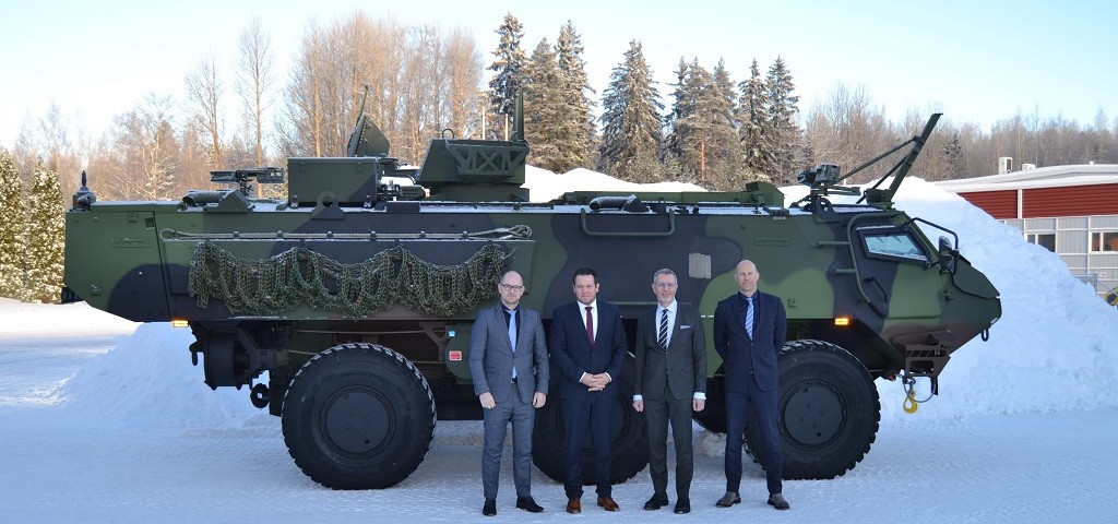 Das deutsche CAVS-Team: Michael Lausen, Head of In-Service Support / Special Technology von FFG, Christoph Cords, CEO von DSL, Jukka Holkeri, Executive Vice President, Global vonPatria and Jörg Kamper, CEO von Jungenthal Wehrtechnik (v.l.n.r.).