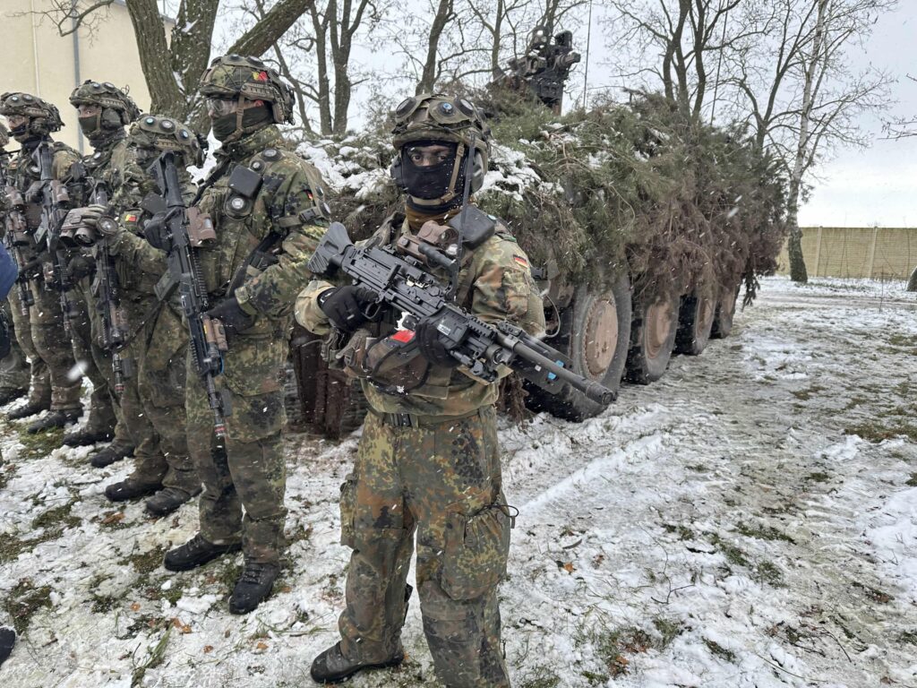 Erprobung von Einsatzmöglichkeiten der Mittleren Kräfte im GÜZ. Die Weichen für die reibungslose Fortführung des Betriebs müssen in diesem Jahr gestellt werden.