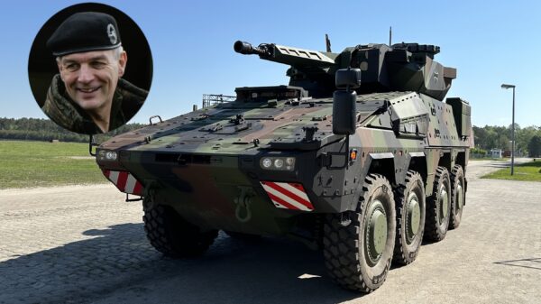 Generalleutnant Andreas Marlow, Stellvertreter des Inspekteurs des Heeres und Kommandeur Militärische Grundorganisation, nennt die Ankunft des ersten Schweren Waffenträgers Infanterie einen ganz großen und wichtigen Schritt für den Aufbau der Mittleren Kräfte.