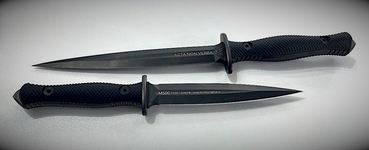 Größenvergleich zwischen dem ANV M500 KAMBA und dem größeren M500 ANTHROPOID. (Foto- AF)