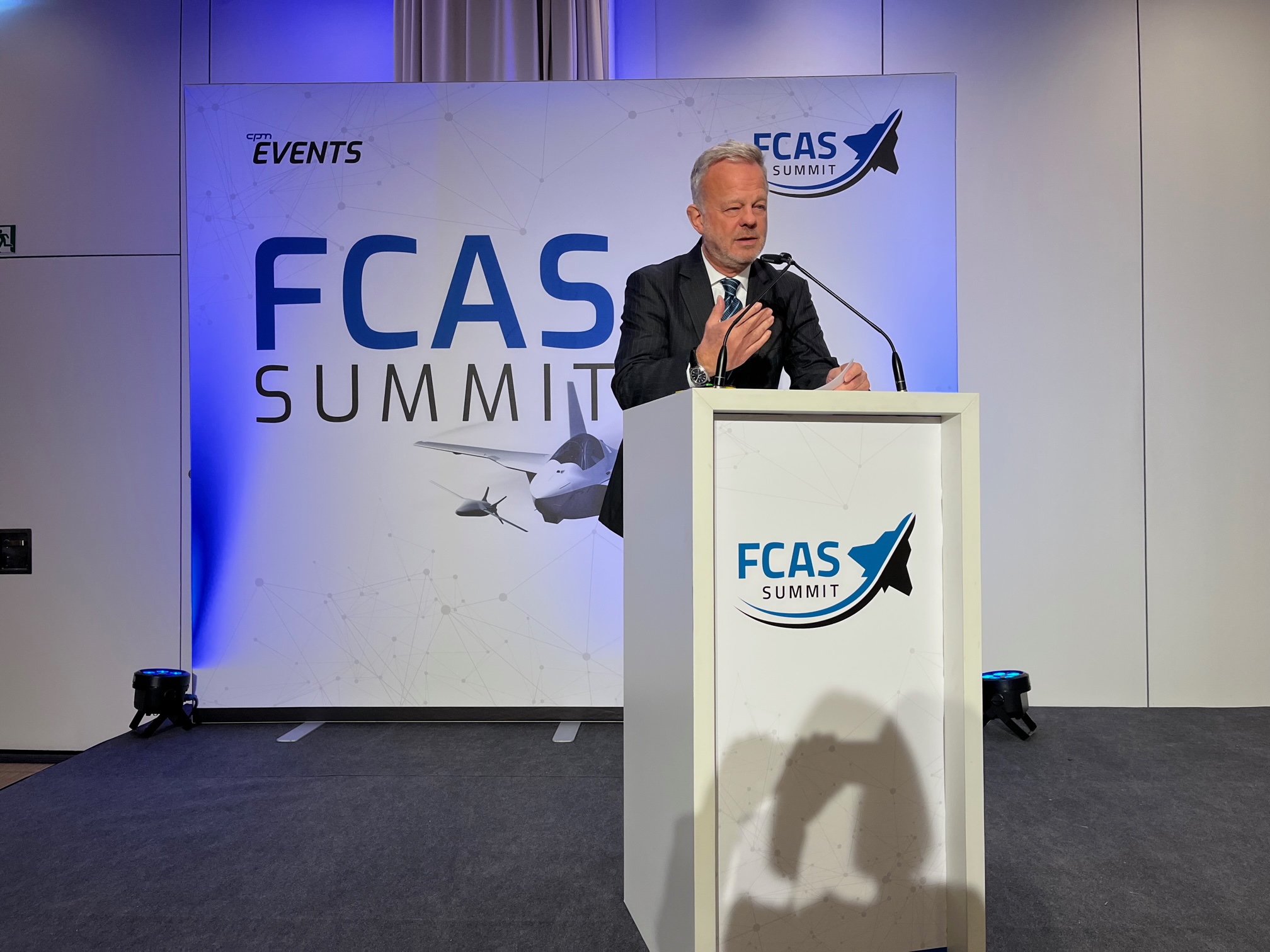 Fähigkeiten der Luftfahrt: Alexander Reinhardt, Hauptgeschäftsführer des BDLI, nannte beim FCAS-Summit von cpm die absehbaren Fähigkeitslücken in der deutschen Industrie.