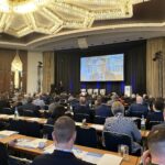 MdB Roderich Kiesewetter beschrieb bei der DWT-Tagung „Perspektiven der Verteidigungswirtschaft“, warum die Unterstützung der Ukraine und die Erhöhung der Verteidigungsausgaben im vitalen Interesse der deutschen Bevölkerung liegen.
