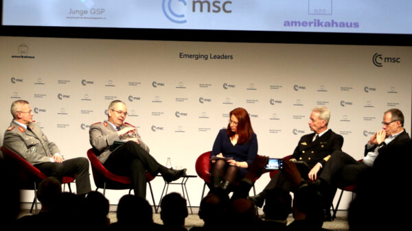 Das Panel zum Thema Kriegstüchtigkeit der Bundeswehr bis 2029 im Amerikahaus.