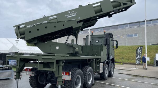 Mehrfachraketenwerfer PULS von Elbit Systems. Es besteht international ein gesteigertes Interesse an Artillerieraketen und Deep-Strike-Fähigkeiten.