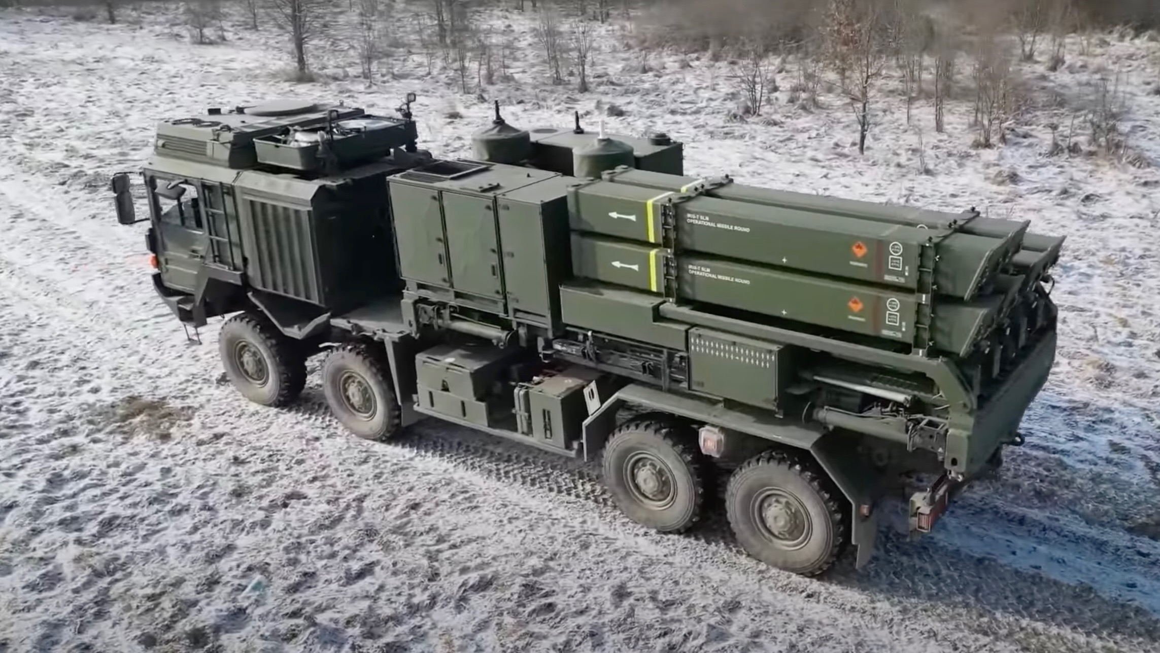 „Dieses Luftverteidigungssystem hat mehr als 30 Ziele zerstört“, berichtet ein ukrainischer Soldat im Interview von dieser IRIS-T SL.