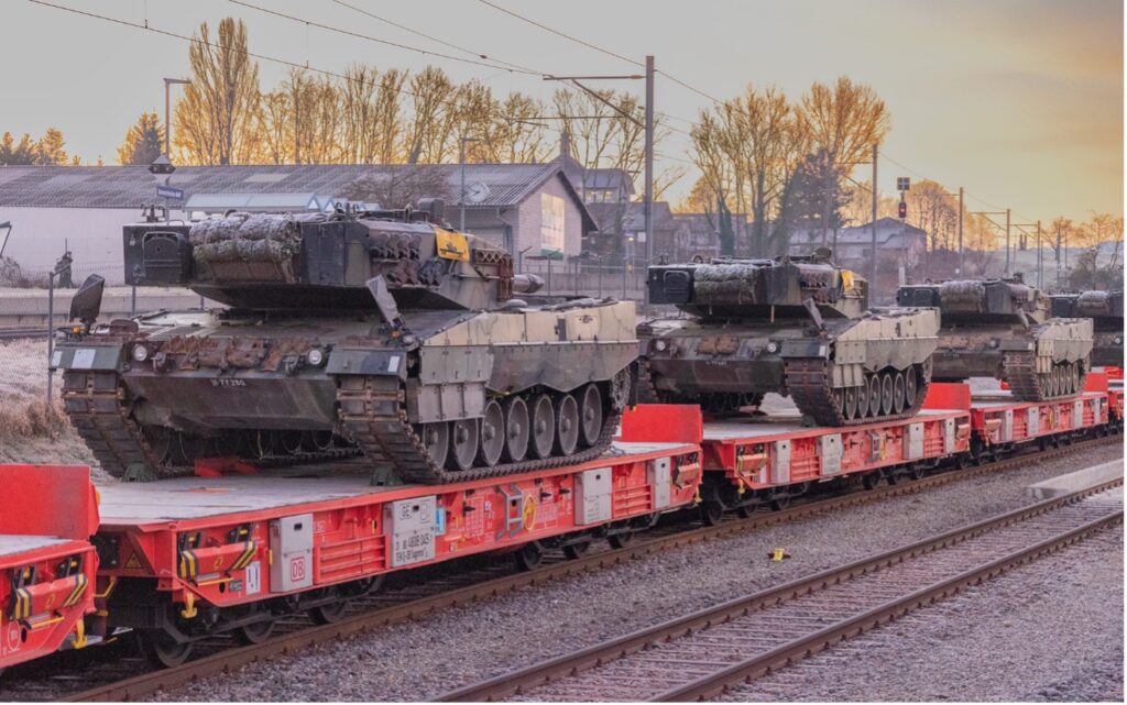 Schweiz liefert erste LEOPARD zurück an Deutschland via Bahn.