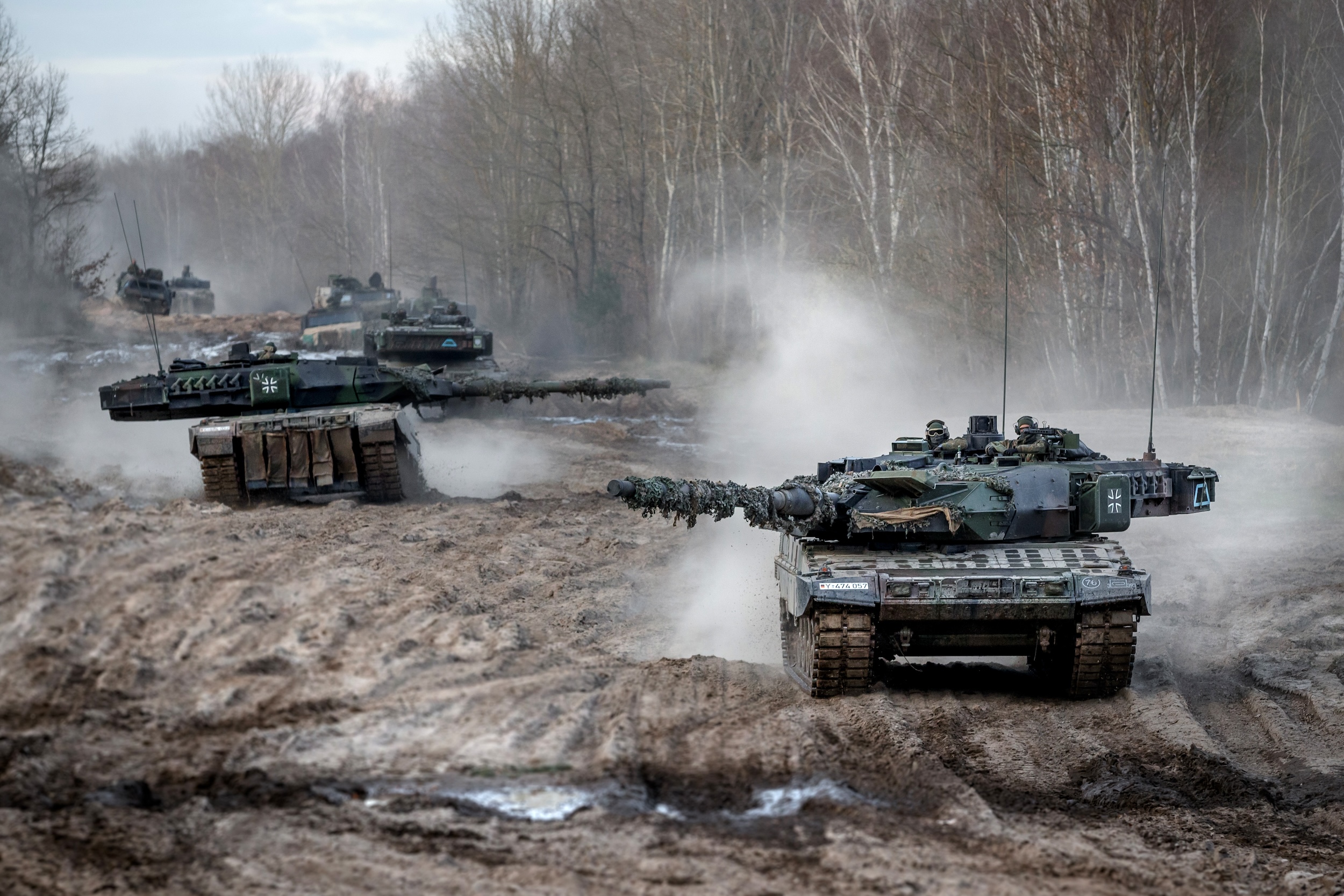 Leopard 2 A7V des Panzerbataillons 393 der Panzergrenadierbrigade 37, die an der Übung Wettiner Schwert 2024 innerhalb der bundeswehrgemeinsamen Übungsreihe Quadriga 2024 teilnimmt.