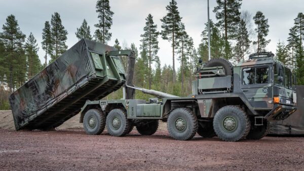 Einsatzlogistik des Heeres: Einsatz eines LKW 15 t MULTI auf dem Truppenübungsplatz Gaižiŭnai im Rahmen der Enhanced Forward Presence Battlegroup in Rukla/Litauen. Foto: Bundeswehr / Kurt Basler