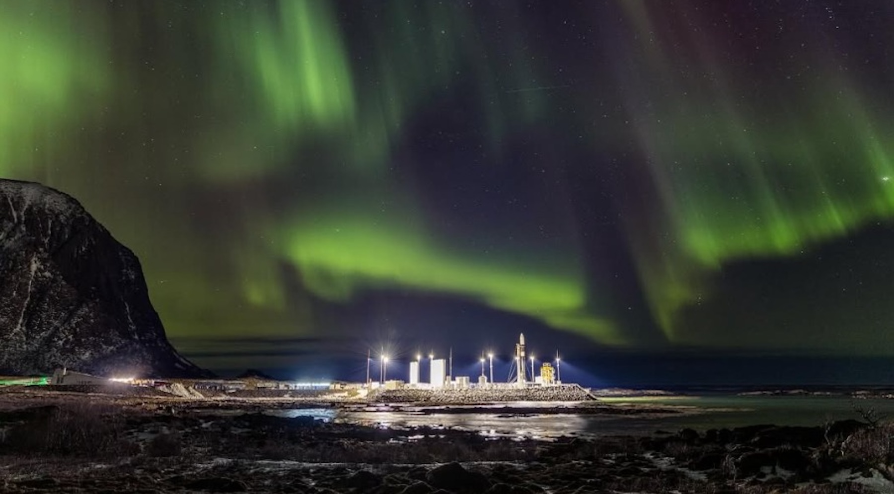Mit dem heutigen Start in Andøya wird die Rakete Spectrum von Isar Aerospace ihre tatsächlichen Fähigkeiten beweisen. Beim Erfolg könnte die Technik aus Deutschland mit ein Meilenstein zum Weg zur europäischen Unabhängigkeit im Weltraum sein.