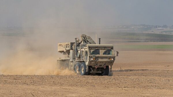 Der Mehrfachraketenwerfer von Elbit im Einsatz für die israelischen Streitkräfte. Auch er ist ein gefragtes Produkt für den Rüstungsexport.