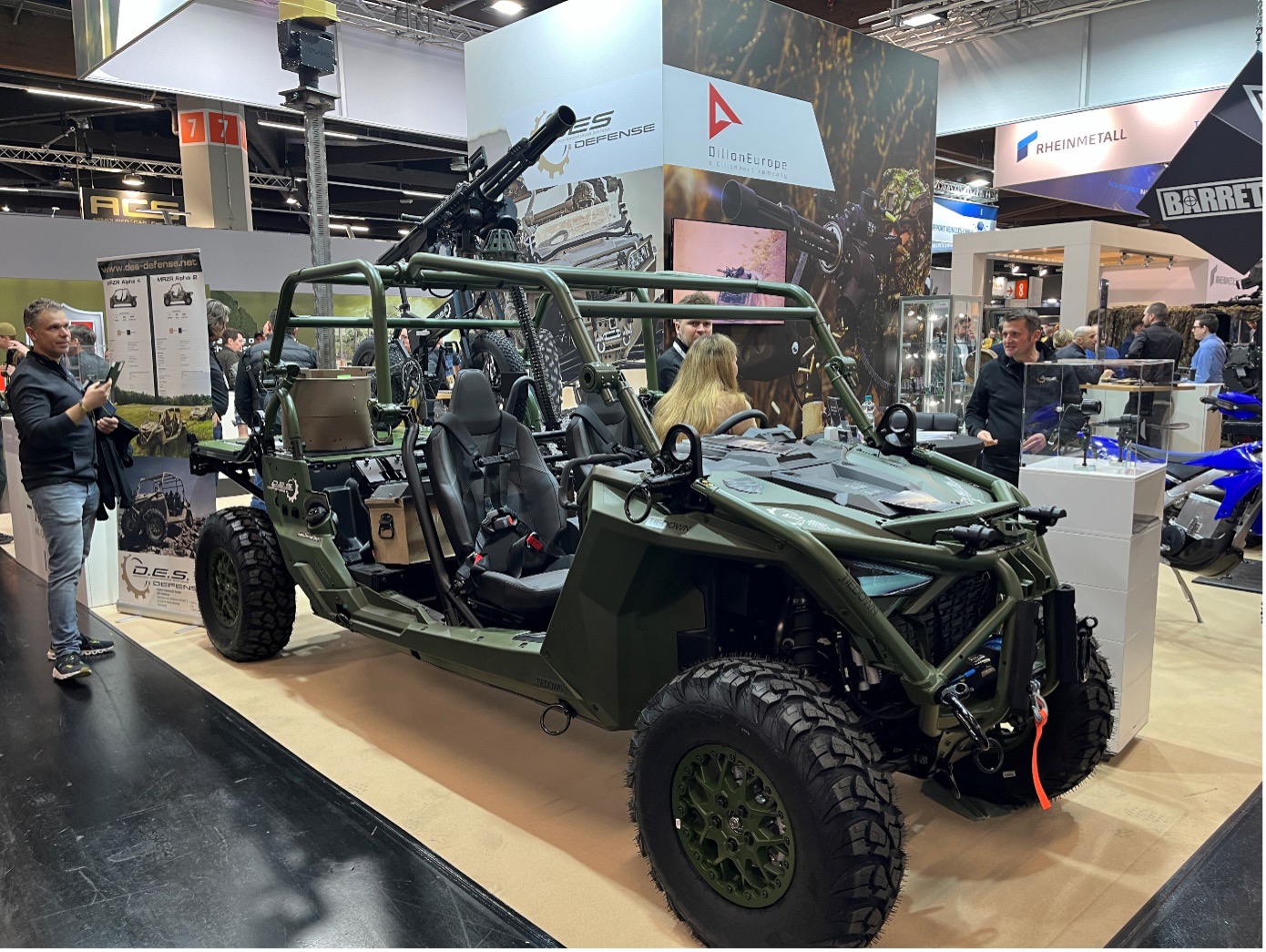 Militärfahrzeuge Mercedes und Polaris MRZR ALPHA von D.E.S. Hier wurde als Bewaffnung das MG6 und koaxial ein .50 BMG Anti-Material Rifle eingerüstet. (Foto- AF)