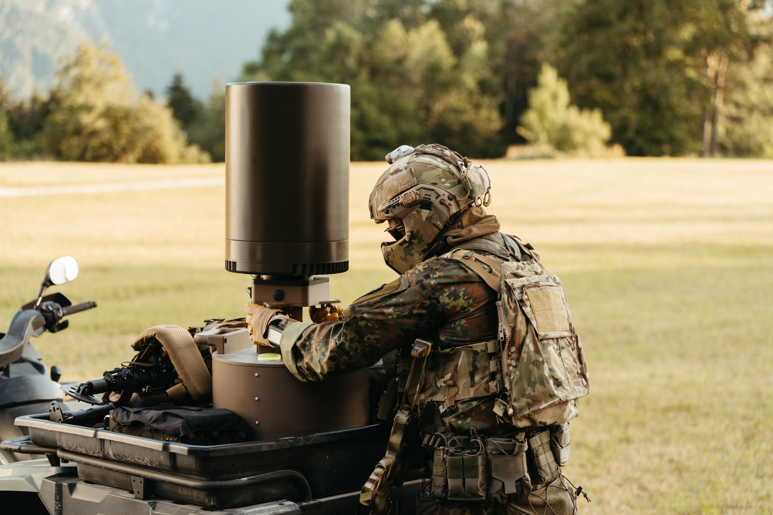 Mit dem Sirius Compact L20C launchte Saab heute ein neues, mobiles System für den Elektronischen Kampf.