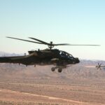 34 Millionen: Drohnenjäger: Ein Kampfhubschrauber vom Typ Boeing Apache AH-64 E feuert die in Israel hergestellte Spike-NLOS ab.