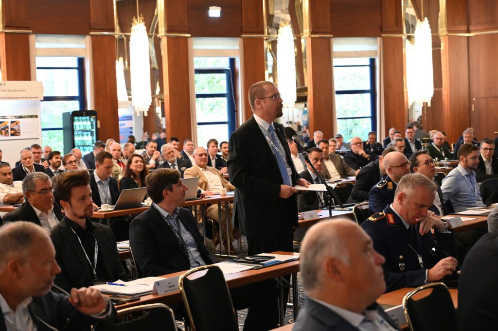 Lebendiger Austausch: Teilnehmende hatten während der Podiumsdiskussionen ausreichend Gelegenheit Fragen zu stellen.