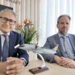 Aerodata-Vorstandsvorsitzender Neset Tükenmez (l.) und Deutsche Aircraft Co-CEO Nico Neumann beim Interview mit CPM Defence Network in Paris.