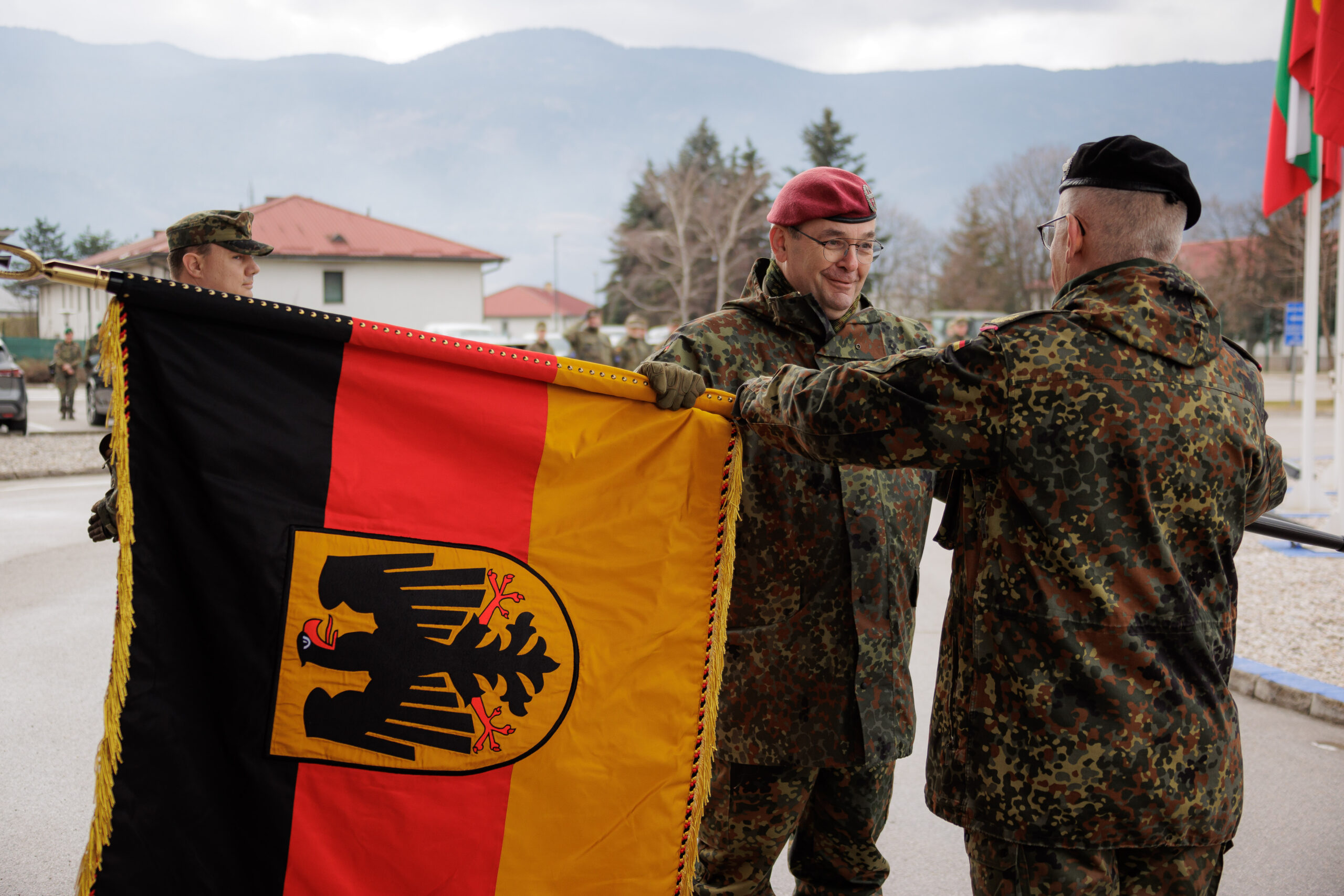 Mit EUFOR Althea übernimmt das deutsche Heer nicht nur die Verantwortung über die Bundeswehrmission in Bosnien und Herzegowina, sondern setzt zudem ein weiteres Zeichen zur Umsetzung der Bundeswehrreform.