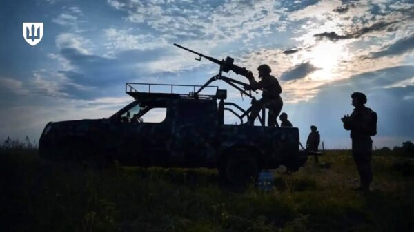 7 Millionen Hrywnja sollen die ukrainischen Kampfbataillone erhalten, um sie flexibel und schnell in Ausrüstungen wie Fahrzeuge zu investieren.