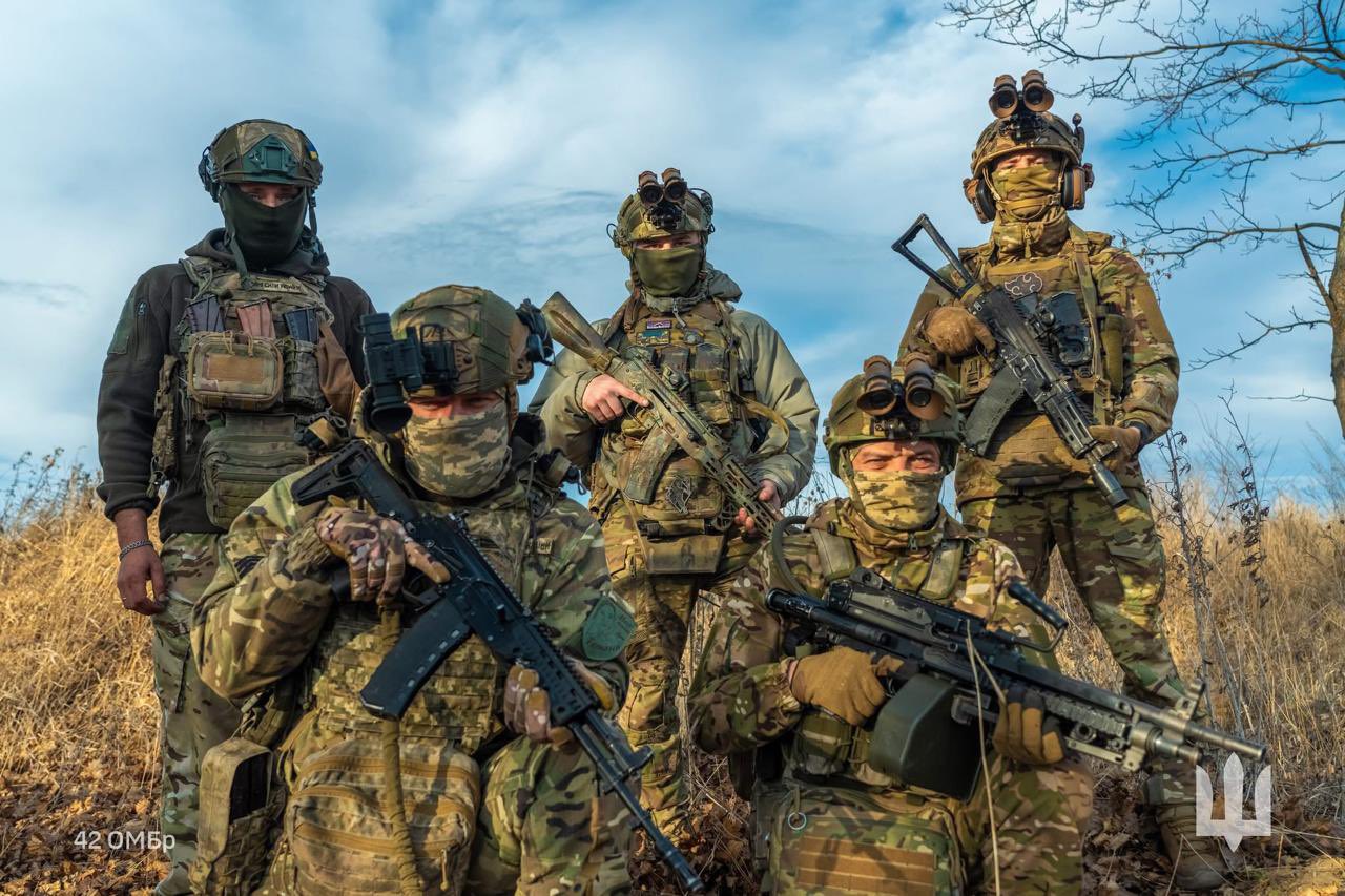 Die Ukraine hat es mit ihren agilen Methoden und dem neuen Einsatz von Waffensystemen geschafft, die Invasion der russischen Streitkräfte aufzuhalten.