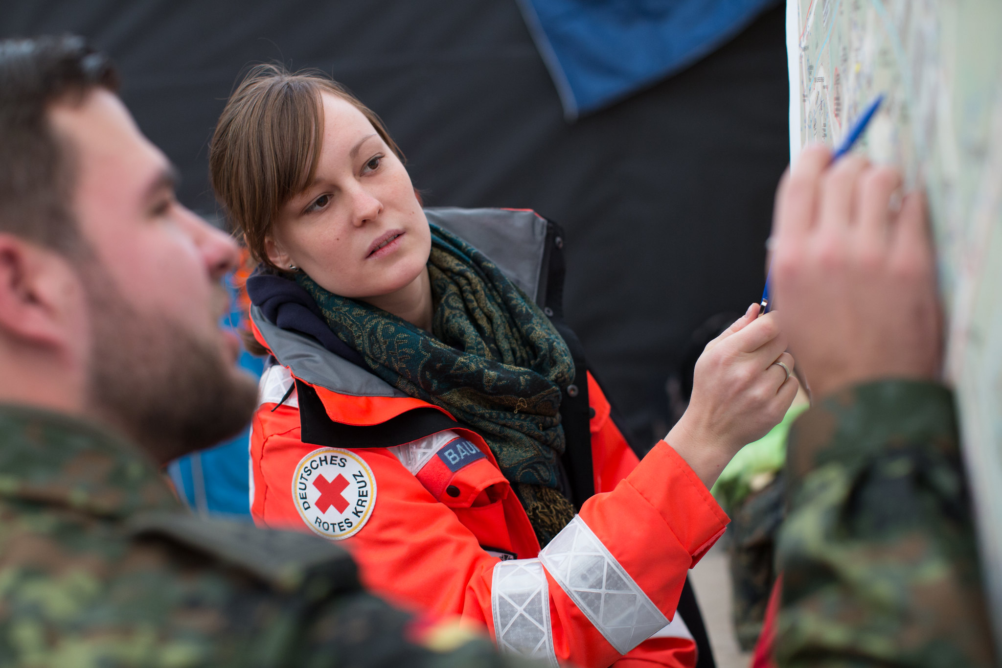 Die Verteidigung Deutschlands kann nicht rein militärisch gedacht werden bzw. gelingen. Das Framework Comprehensive Defence greift nun die Vielfalt der zu betrachtenden Themen auf.