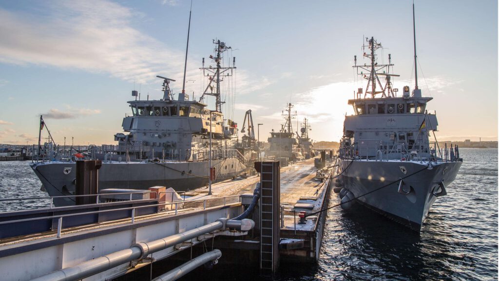 Minenjagdboote des 3. Minensuchgeschwaders in ihrem Heimathafen Kiel