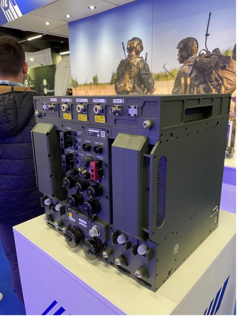 Configurable CORVUS System (CCS) für den Einsatz auf und von Fahrzeugen aus, oder festen Installationen.