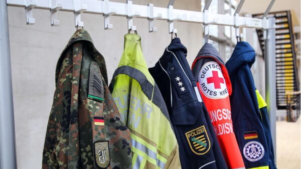 OPLAN DEU: Die Landesverteidigung ist ein gesamtstaatlicher Ansatz und umfasst neben dem militärischen Bereich vor allem auch zivile Organisationen. Foto: Bundeswehr/Anne Weinrich