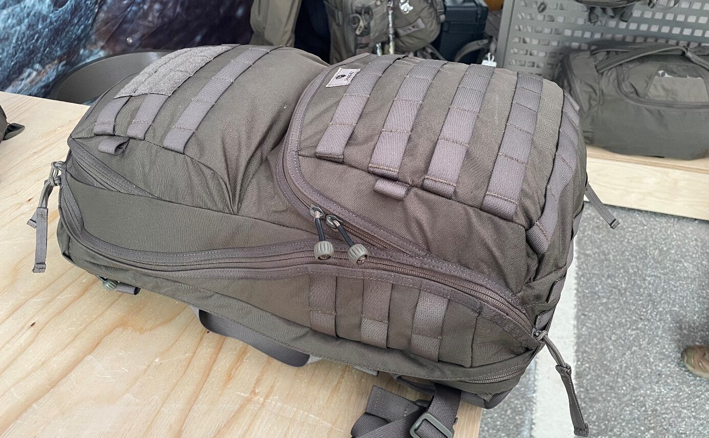 Der flexiblen Combat-Rucksack von Snigel.
